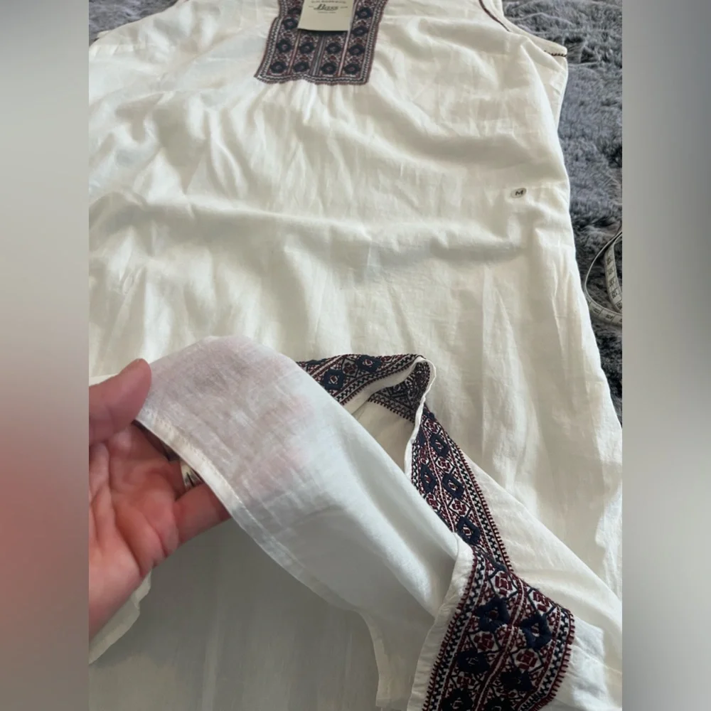 NWT GH Bass & Co. White Cotton Embroidered Dress Midi V neck Sleeveless medium